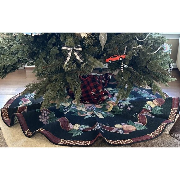 Sugar Plum Fancy Tapestry Christmas Tree Skirt 44” Round Gorgeous Classic Desin - Picture 5 of 10
